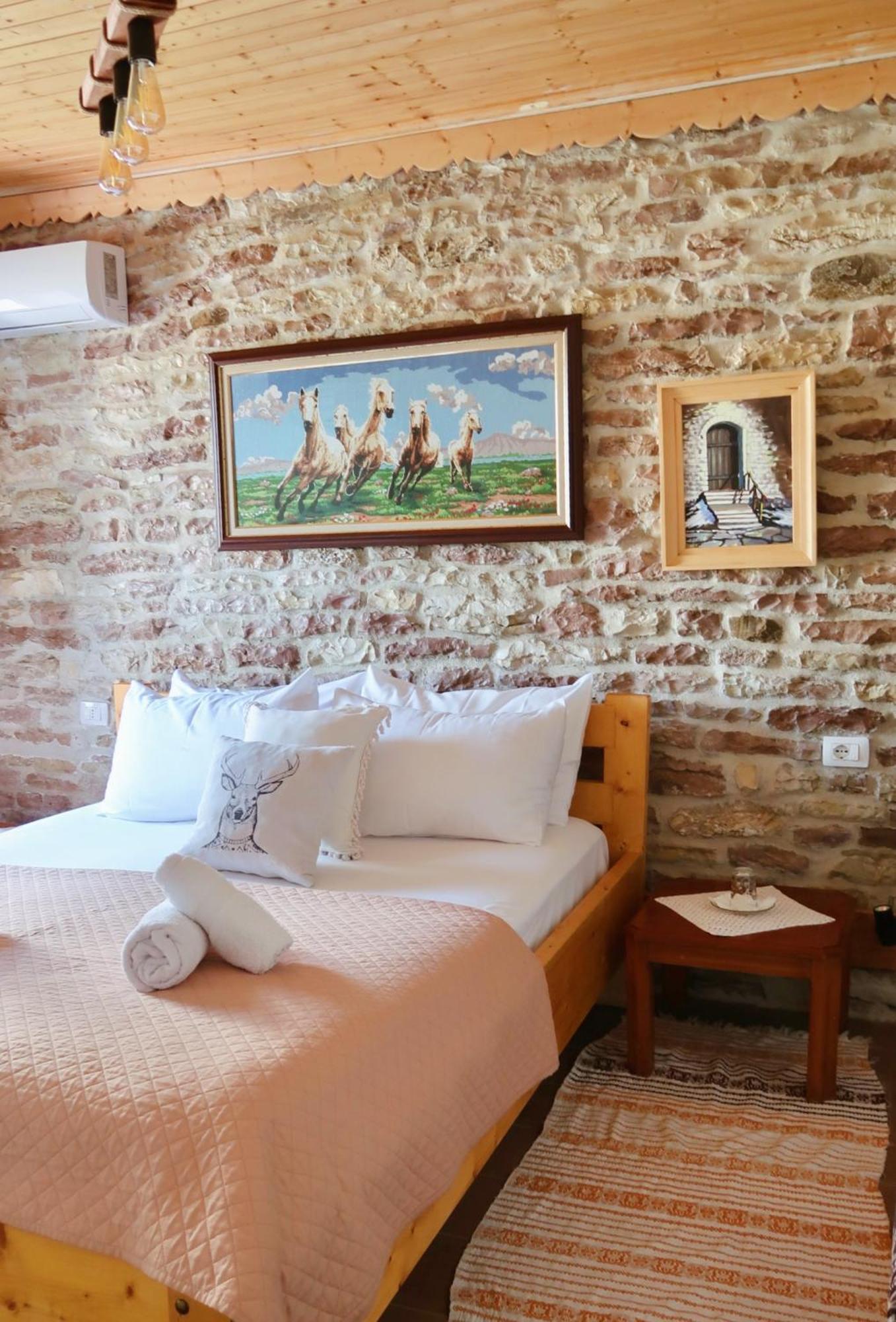 "Villa 70" Guesthouse Gjirokaster Luaran gambar