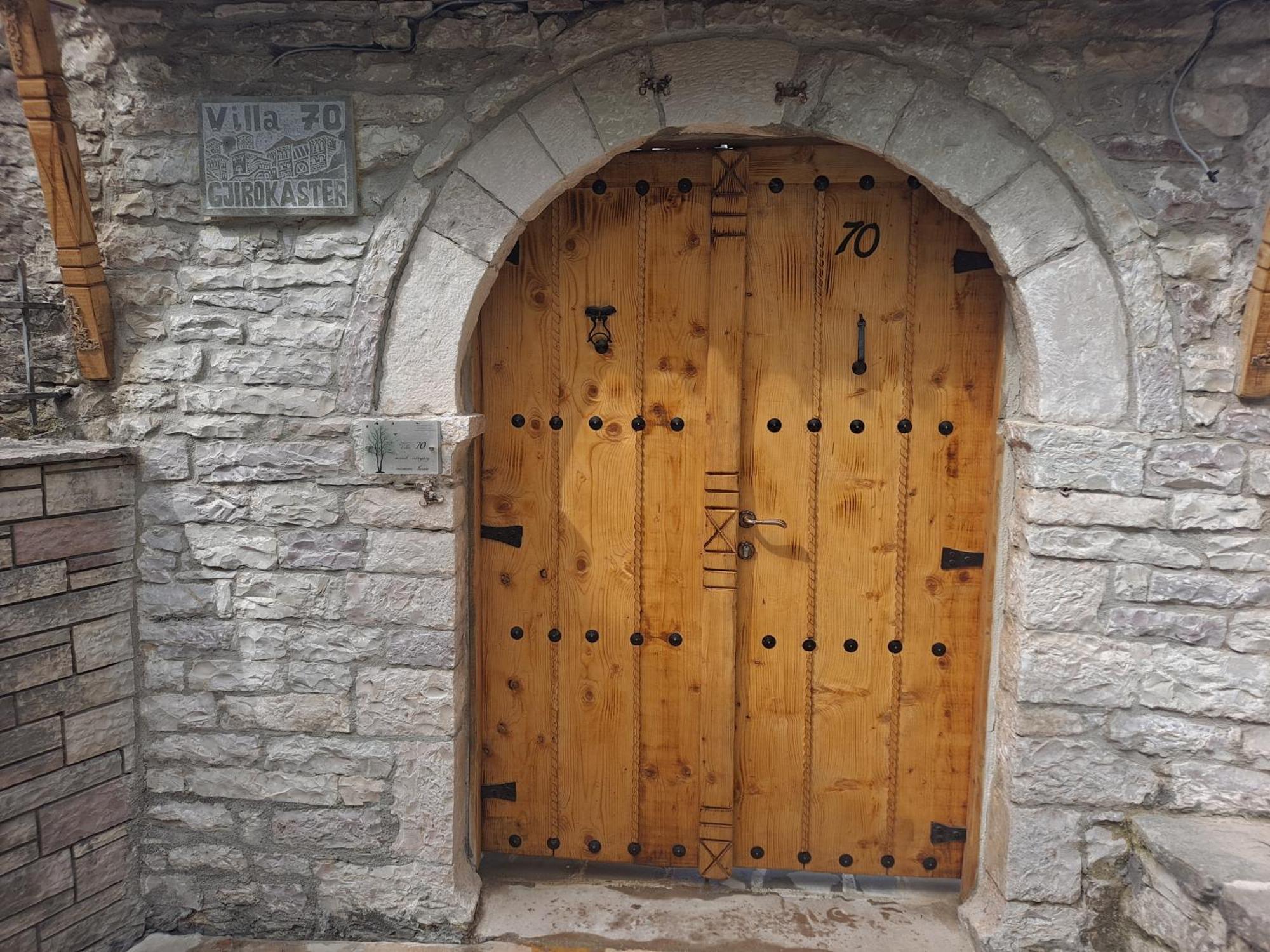 "Villa 70" Guesthouse Gjirokaster Luaran gambar