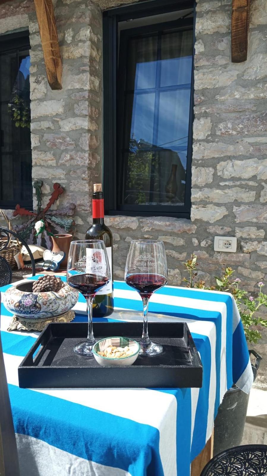 "Villa 70" Guesthouse Gjirokaster Luaran gambar